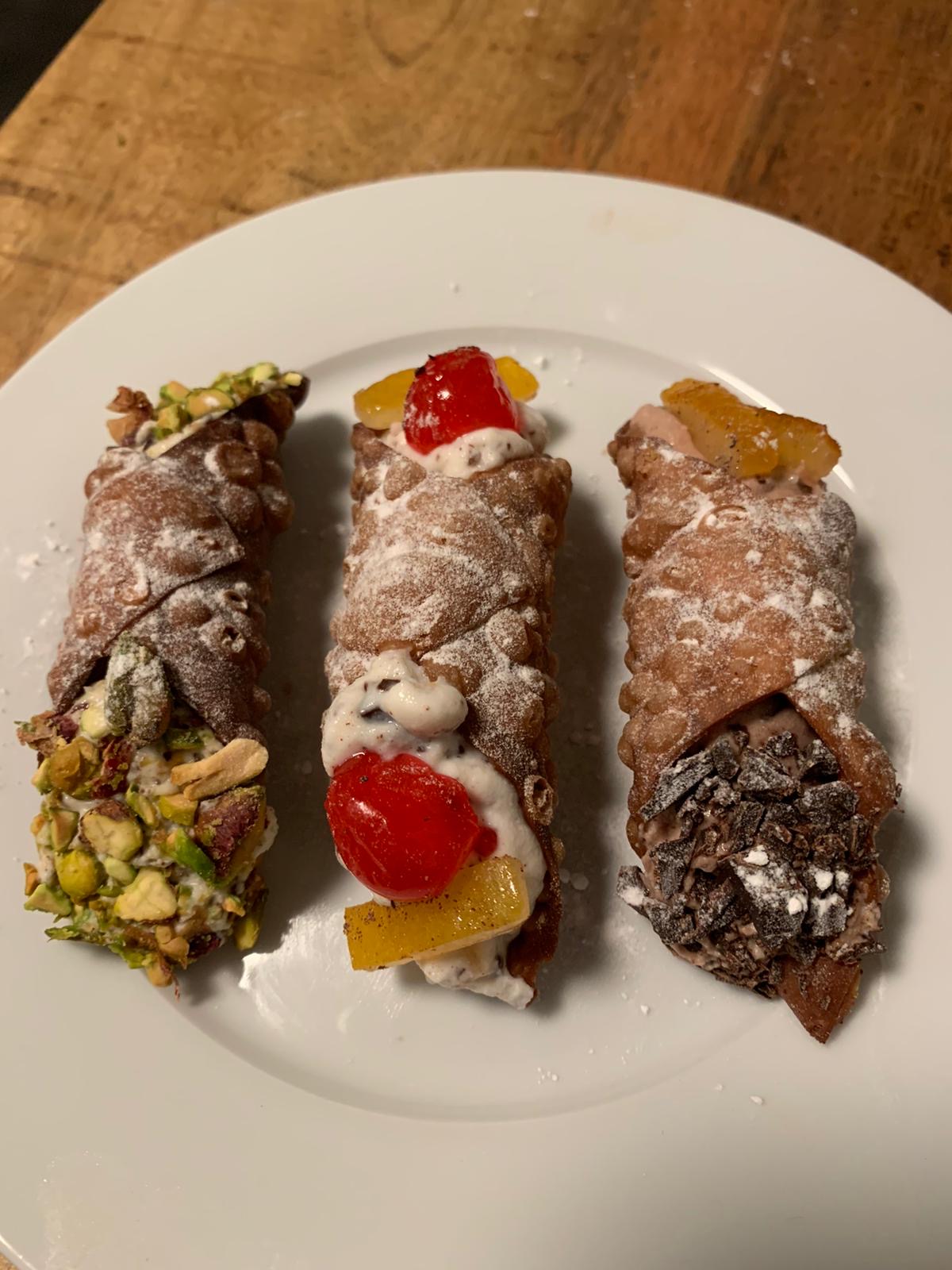 Je bekijkt nu Siciliaanse cannoli